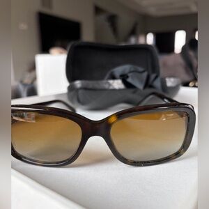 Vintage Chanel Women's Tortoiseshell Sunglasses with Gradient Brown Lenses